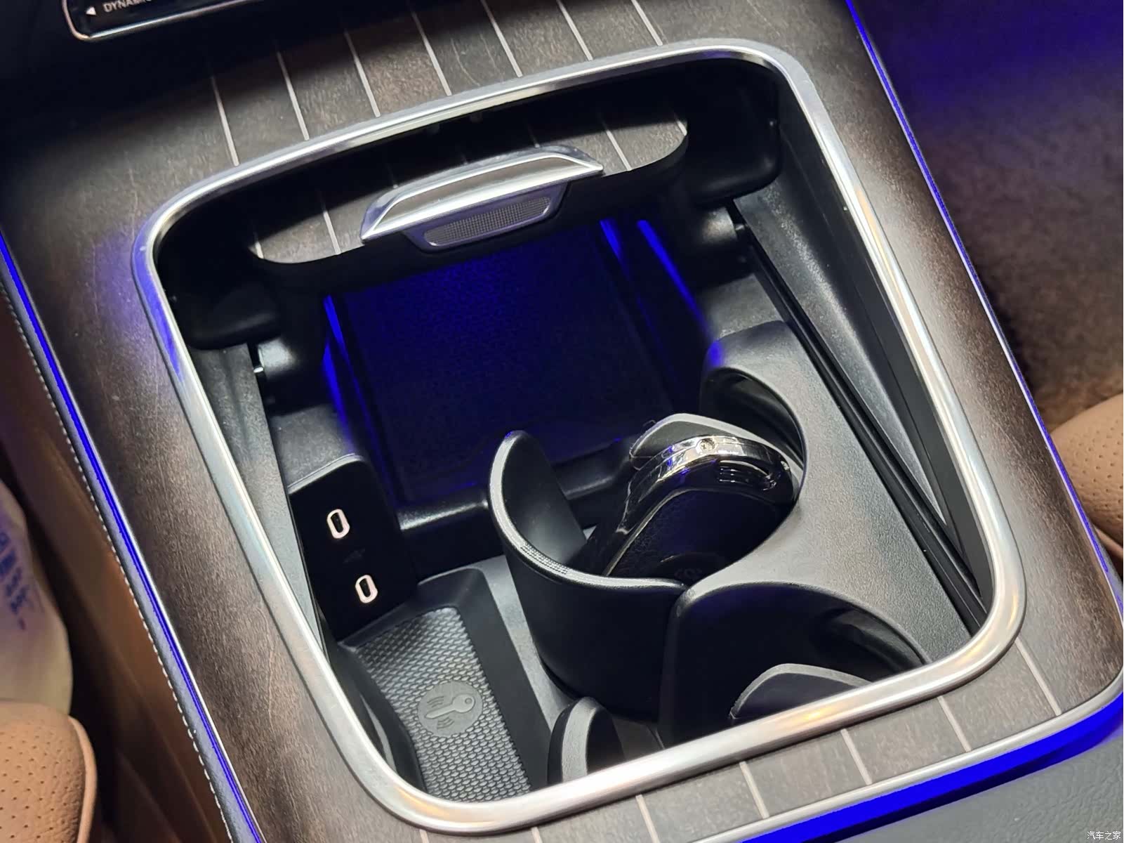 Mercedes-Benz E-Class, 2024 16