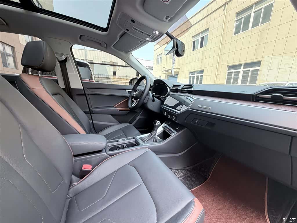 Audi Q3, 2023 10