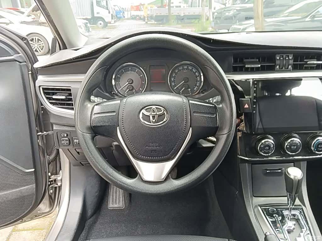 Toyota Corolla, 2016 11
