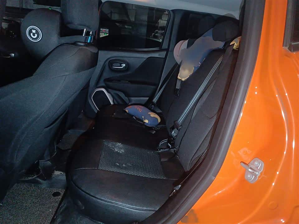 Jeep Freeman