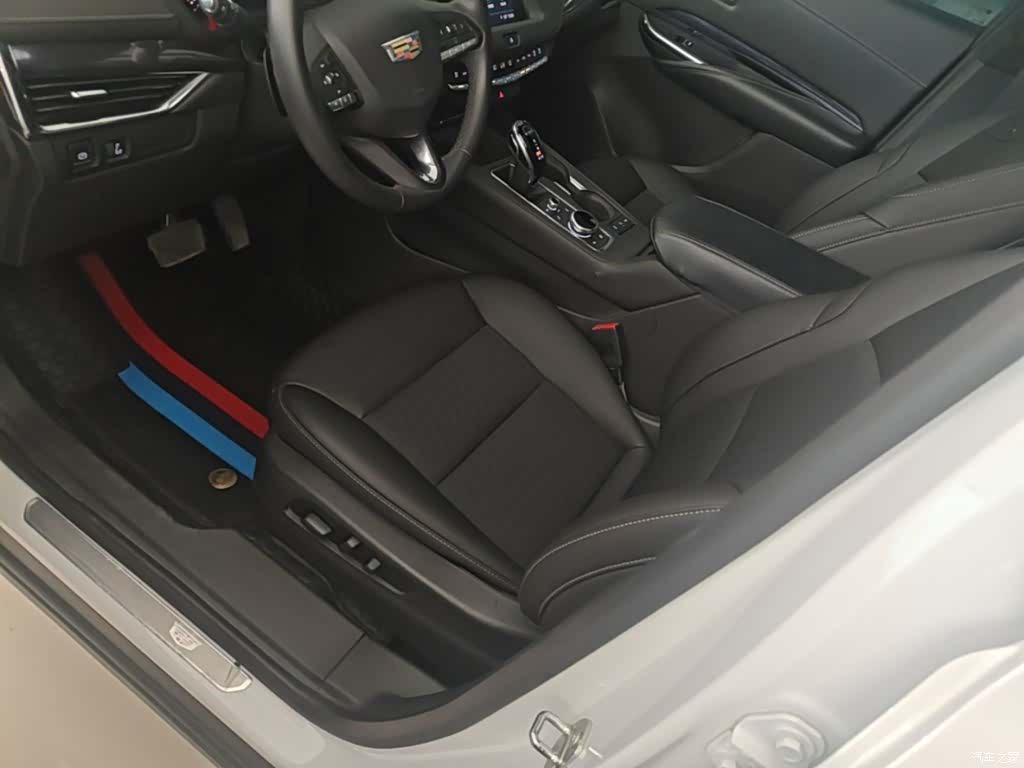 Cadillac XT4, 2023 15