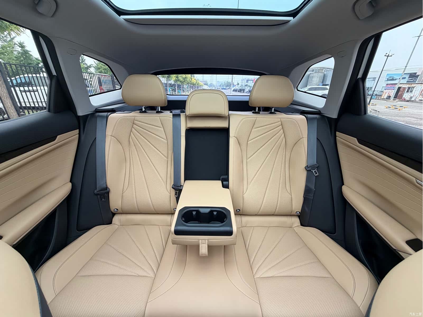 Geely Boyue, 2024 28