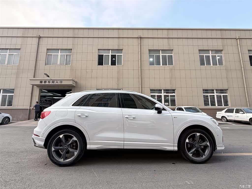Audi Q3, 2022 7