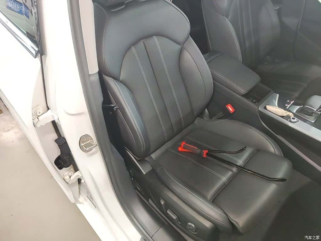 Audi A4L, 2021 25