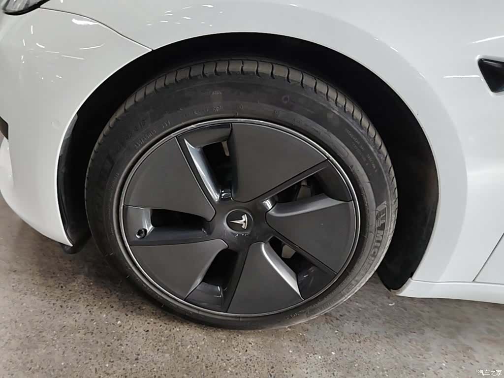 Tesla Model 3, 2023 23