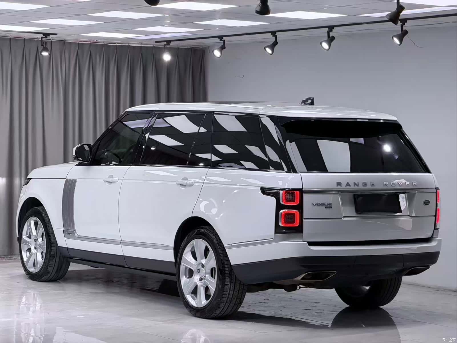 Land Rover Range Rover, 2020 11
