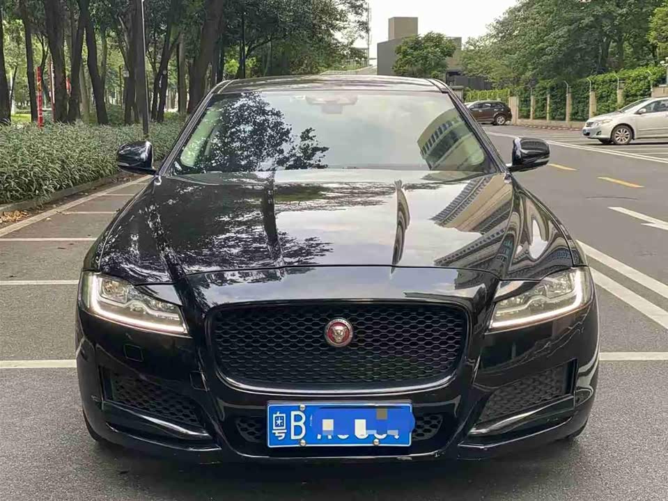 Jaguar XFL