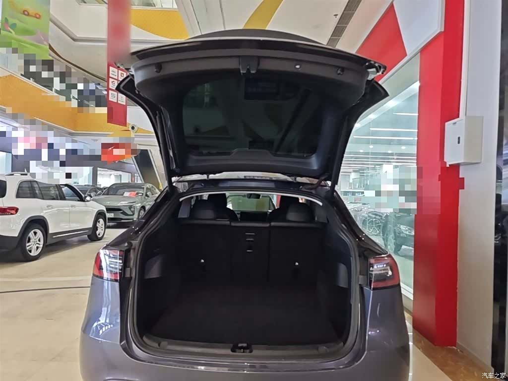 Tesla Model Y, 2022 19