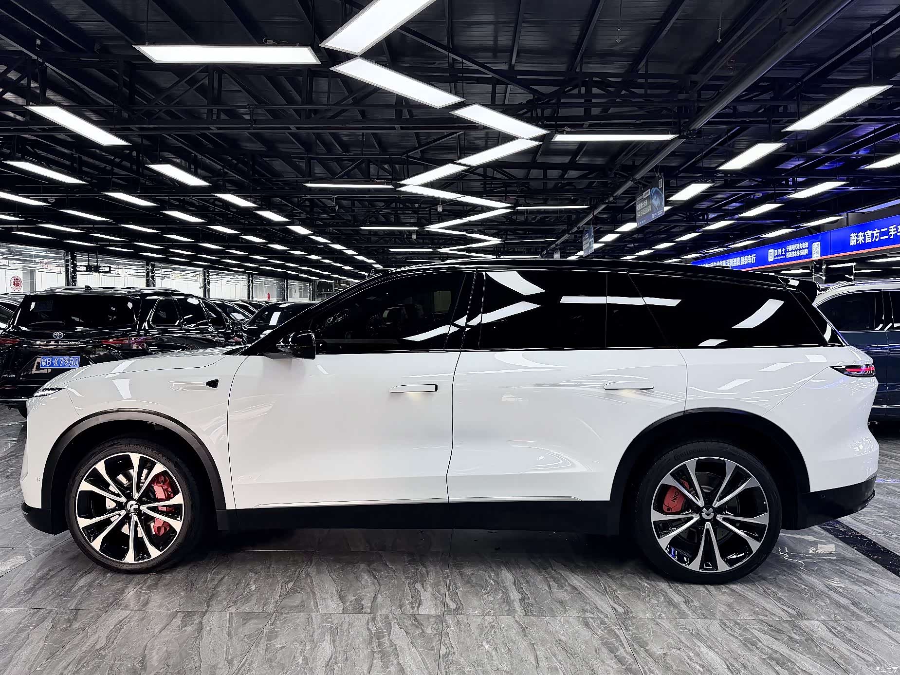 NIO ES8, 2023 4
