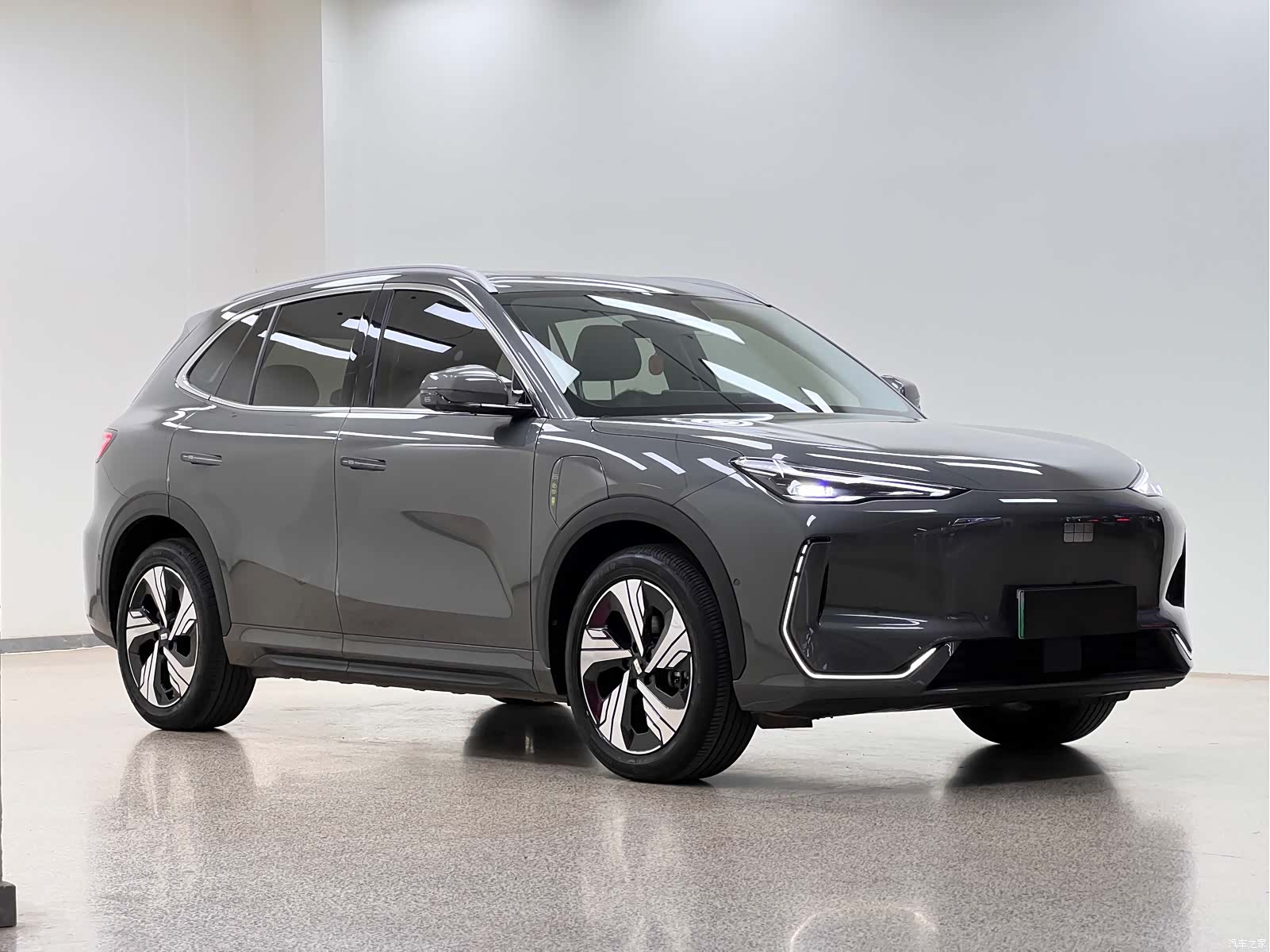 Geely Galaxy E5, 2024 3