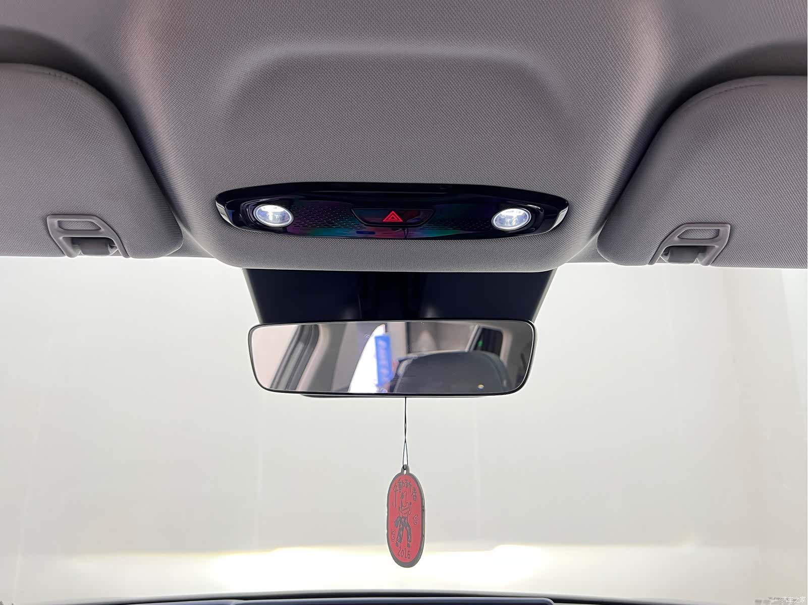 Geely Galaxy E5, 2024 24