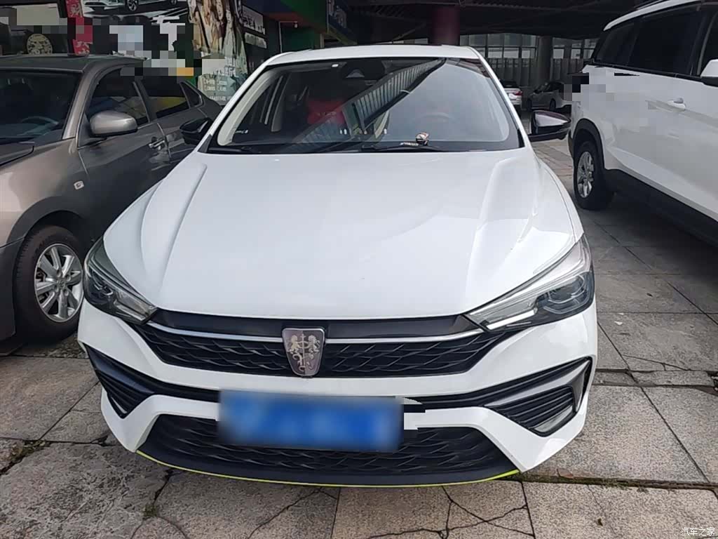 Roewe i5, 2021 3