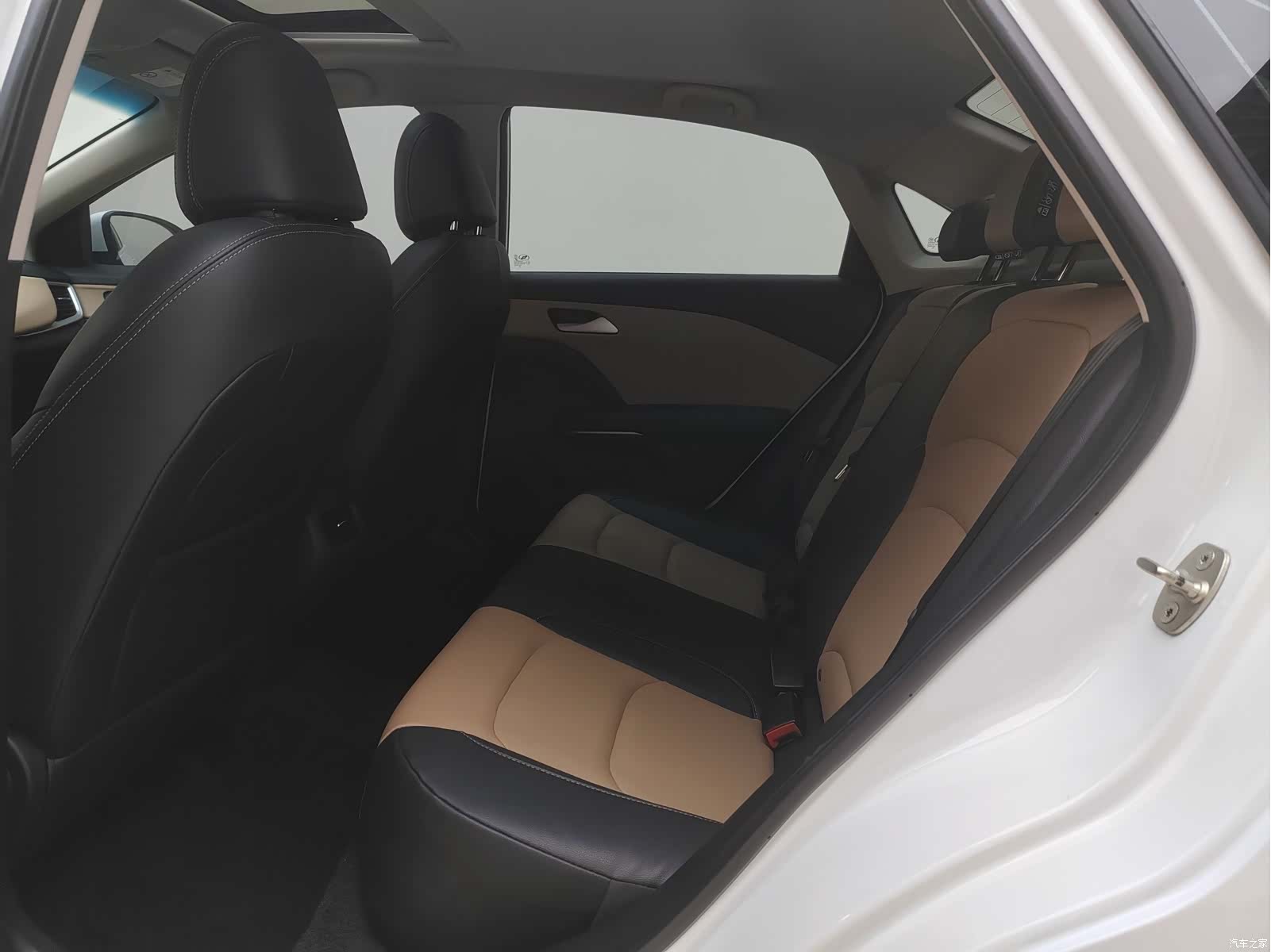 Chevrolet 320, 2022 9