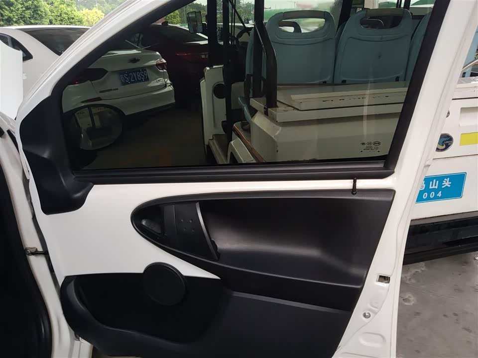 BYD e1 BYD e1