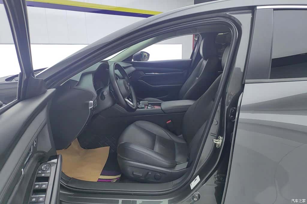 Mazda Mazda3, 2024 9