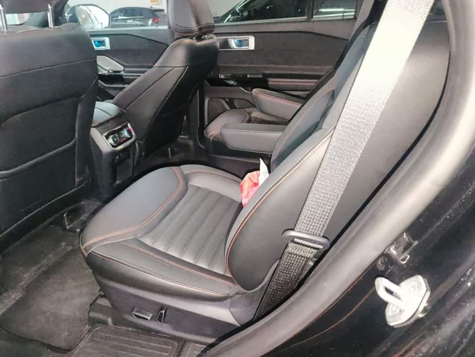 Ford Explorer Ford Explorer