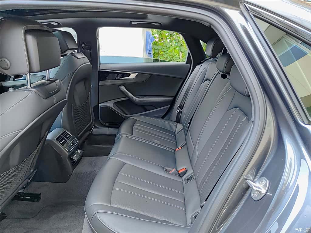 Audi A4L, 2023 8