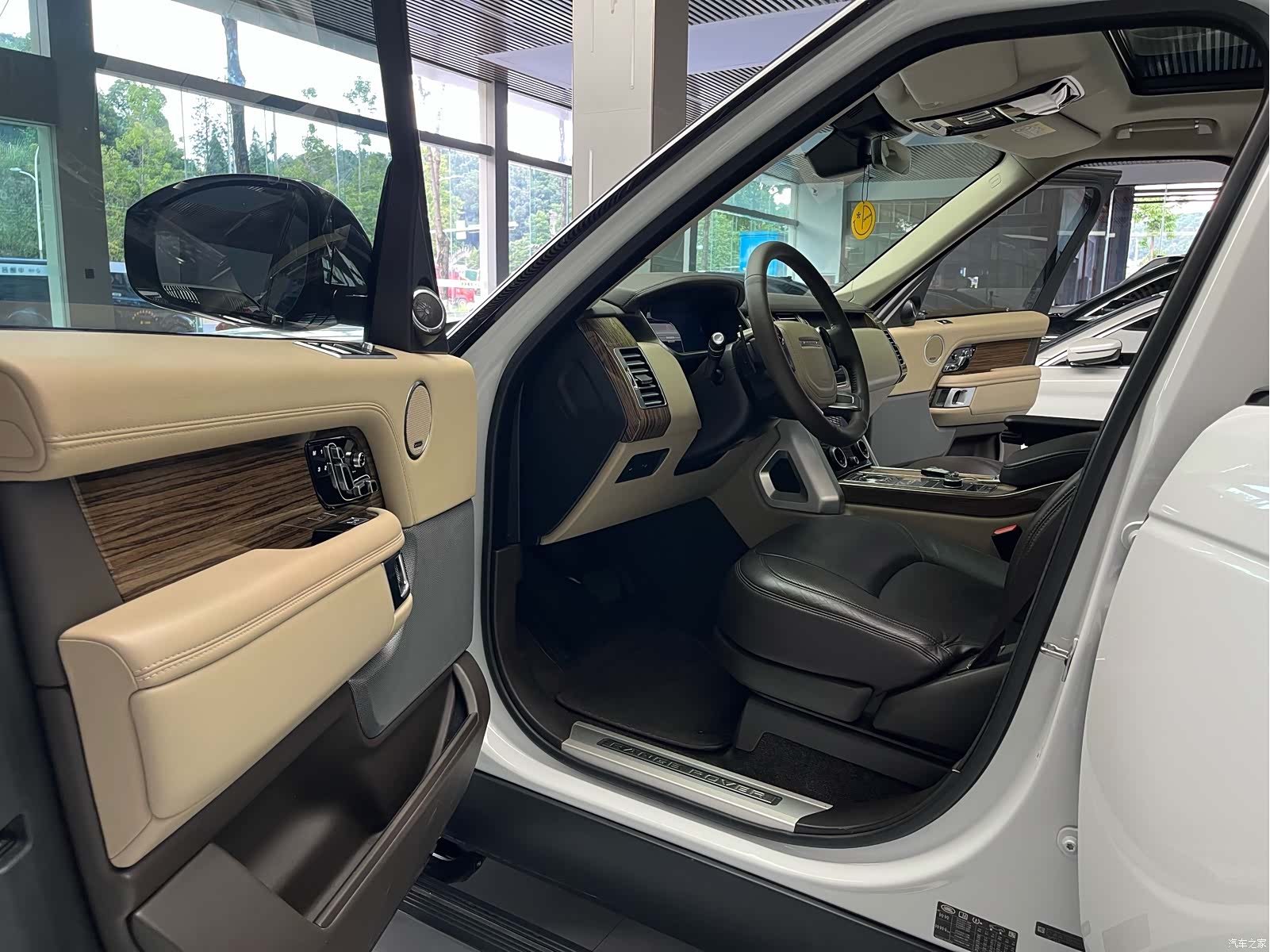 Land Rover Range Rover, 2019 16