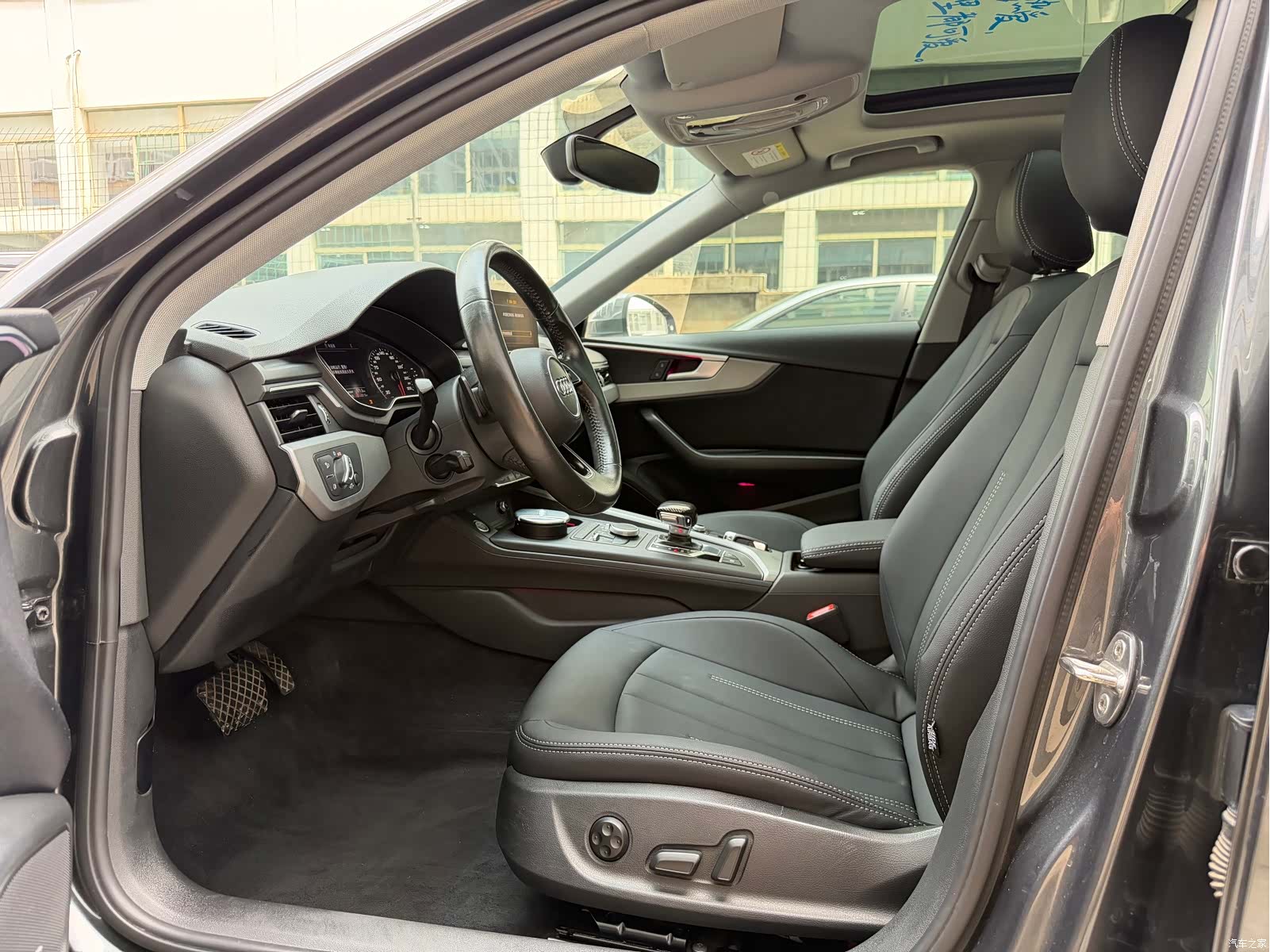 Audi A4L, 2019 4