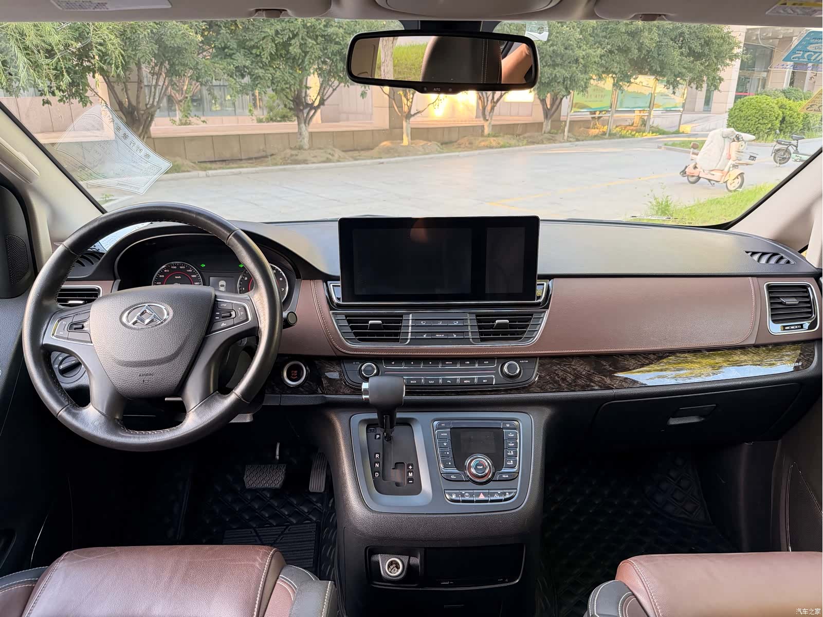 Maxus G10, 2017 10