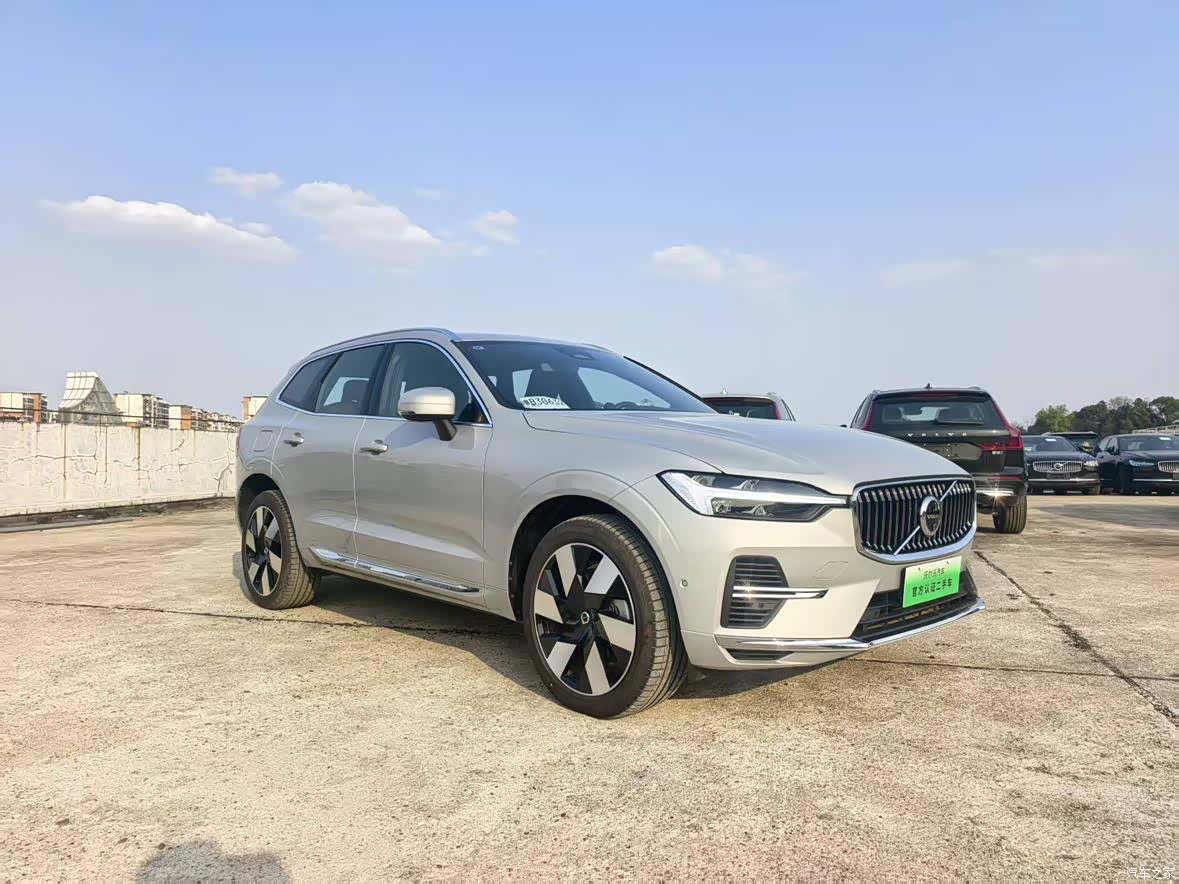 Volvo XC60, 2024 все фото