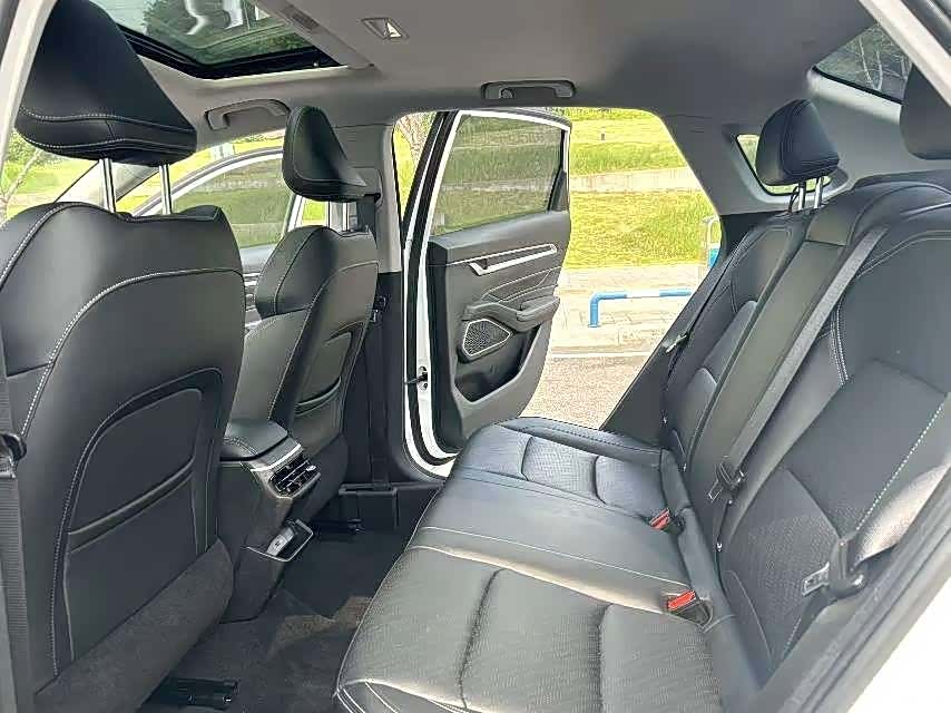 Geely Emgrand, 2023 6