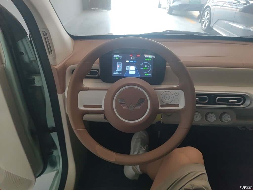 Wuling MINIEV, 2024 11