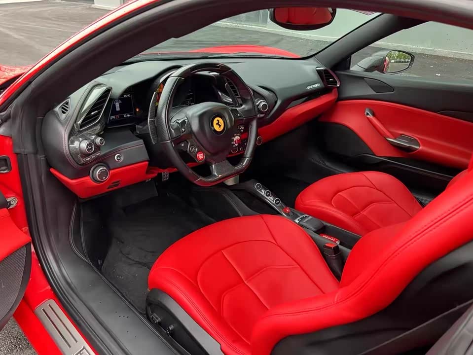 Ferrari 488
