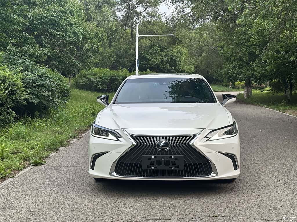 Lexus ES, 2021 2