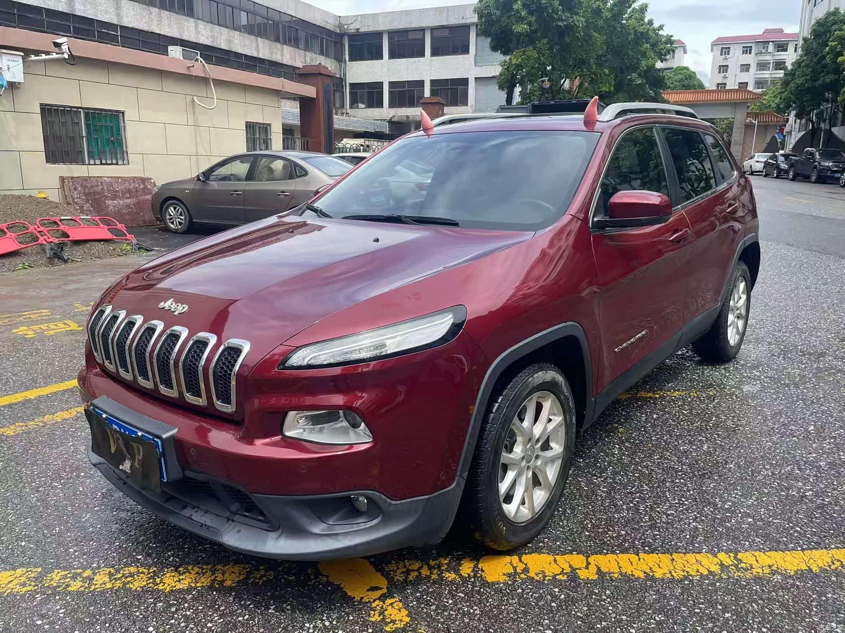 Jeep Cherokee, 2017 1