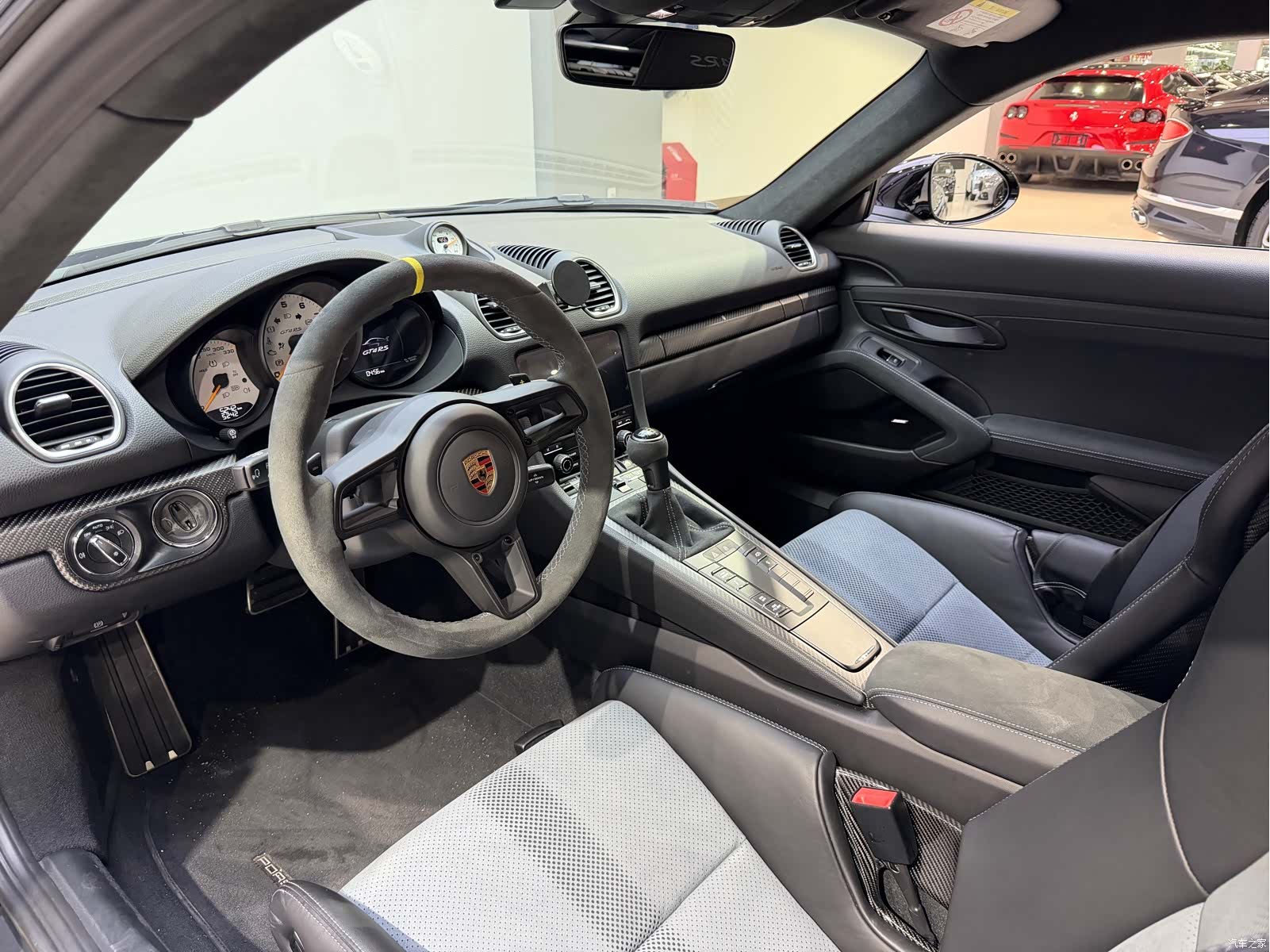 Porsche Cayman, 2025 6