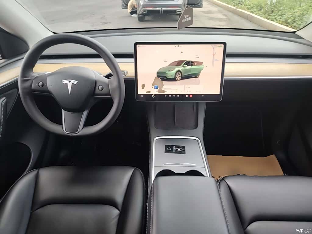 Tesla Model Y, 2023 10