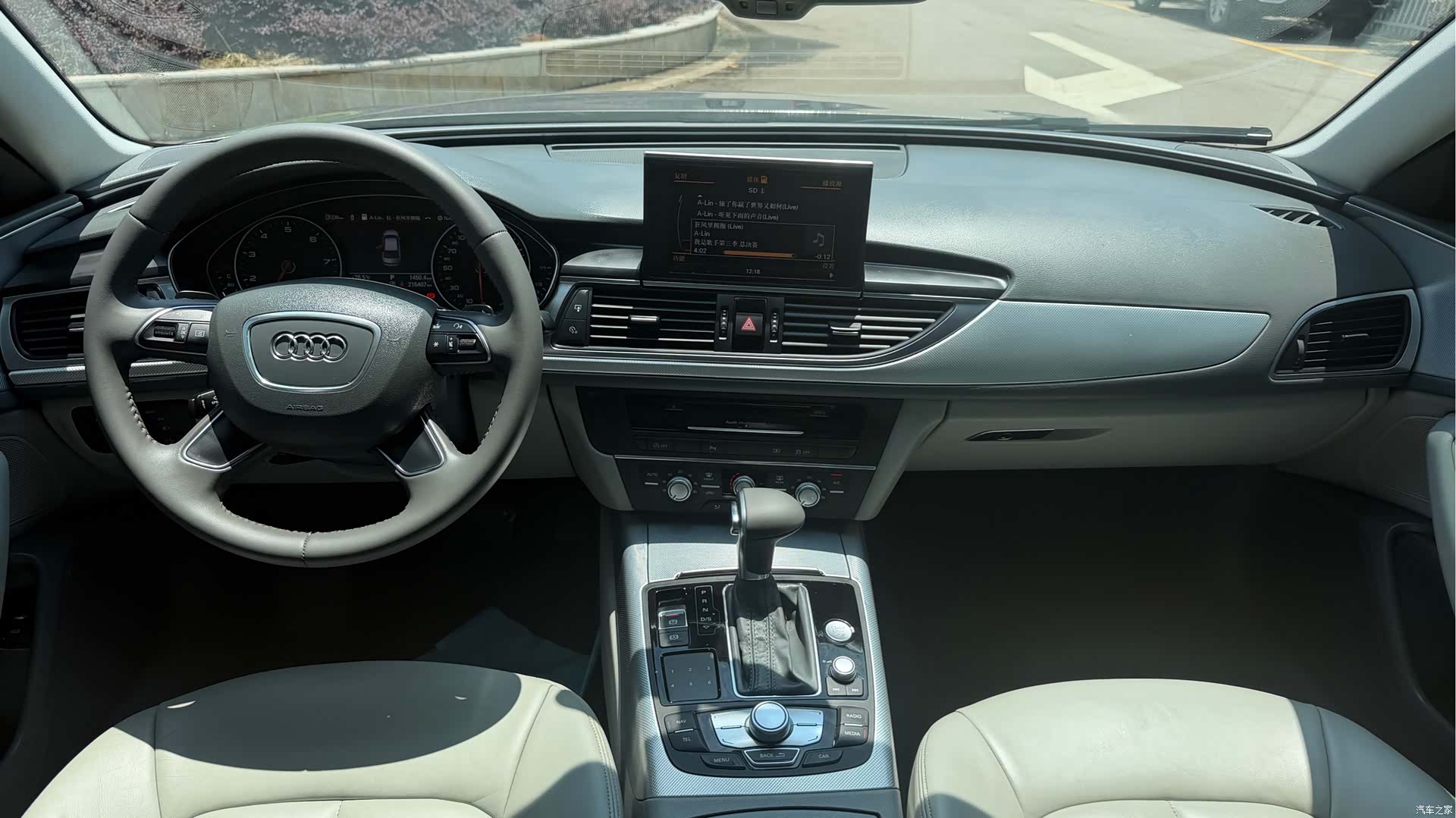 Audi A6L, 2014 все фото