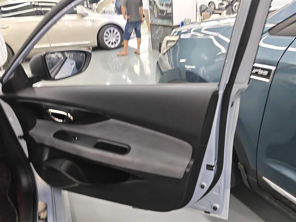 Trumpchi Shadow Leopard
