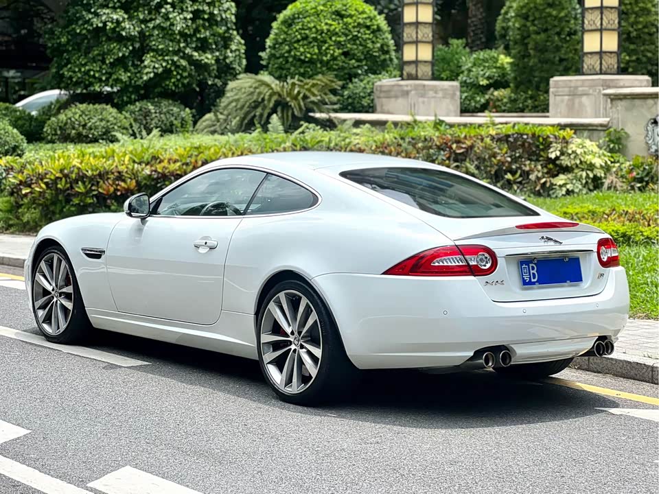 Jaguar XK