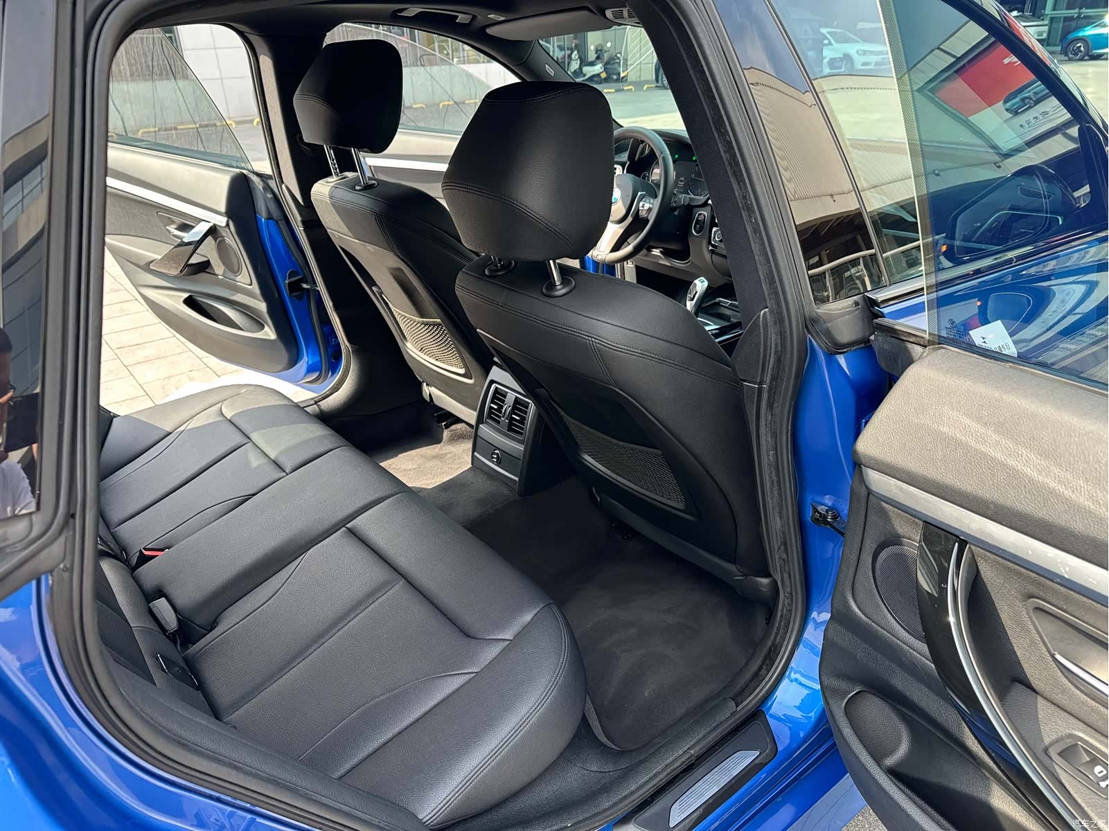 BMW 3 Series, 2020 7