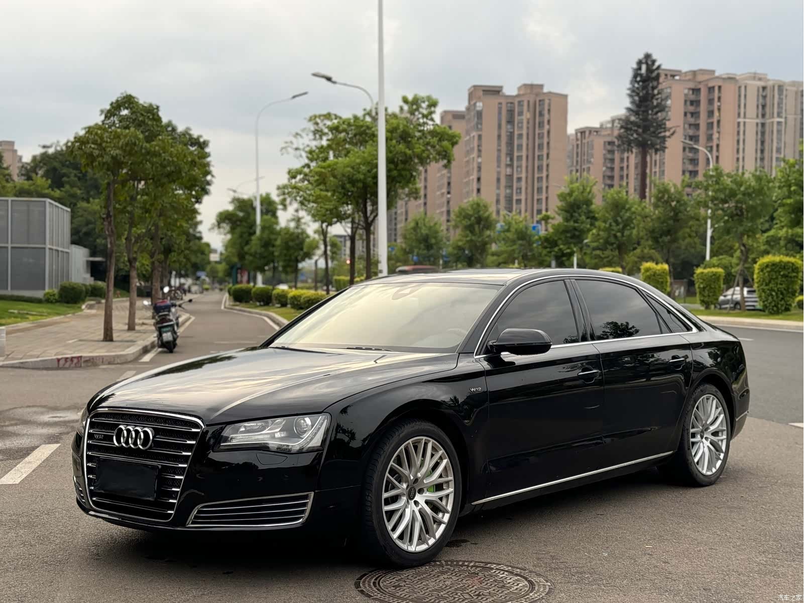 Audi A8L, 2014 1