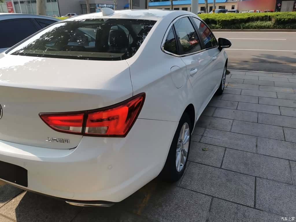 Buick Verano, 2018 8