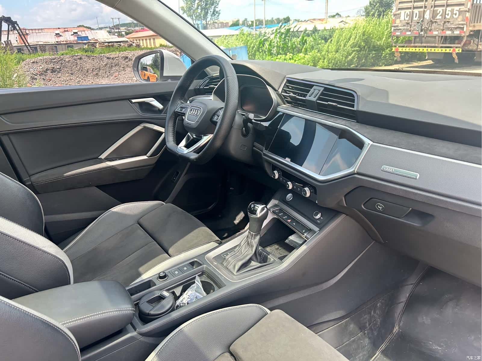 Audi Q3, 2020 16