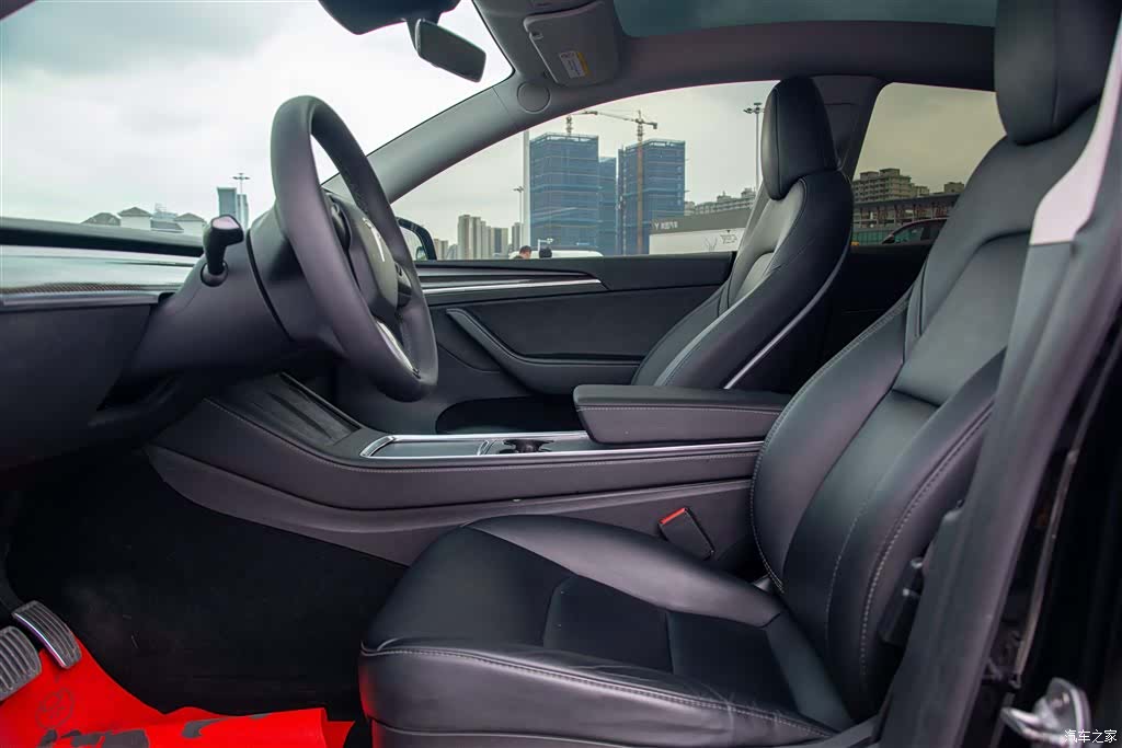 Tesla Model Y, 2022 10