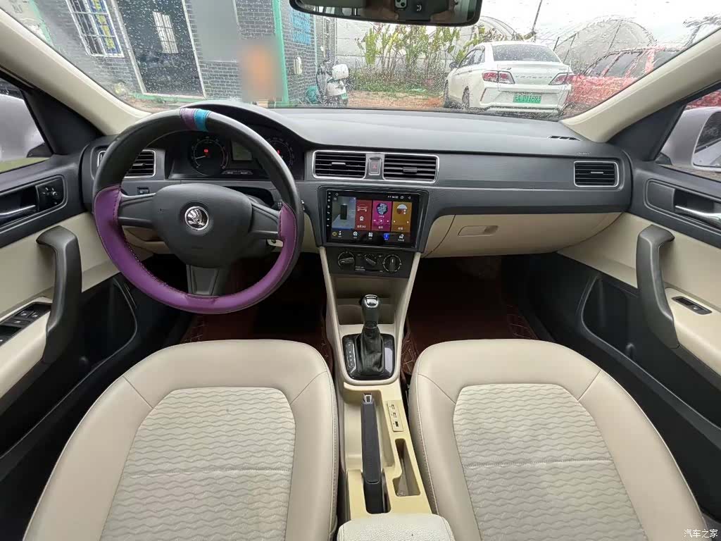 Skoda Rapid, 2017 8