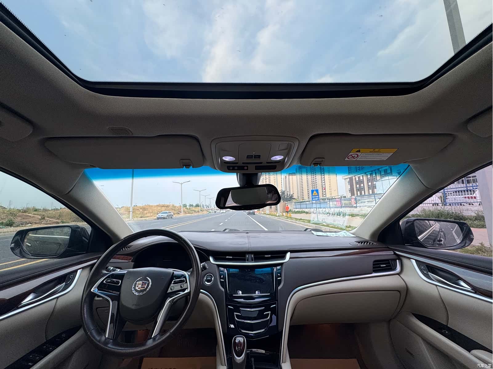 Cadillac XTS, 2015 11