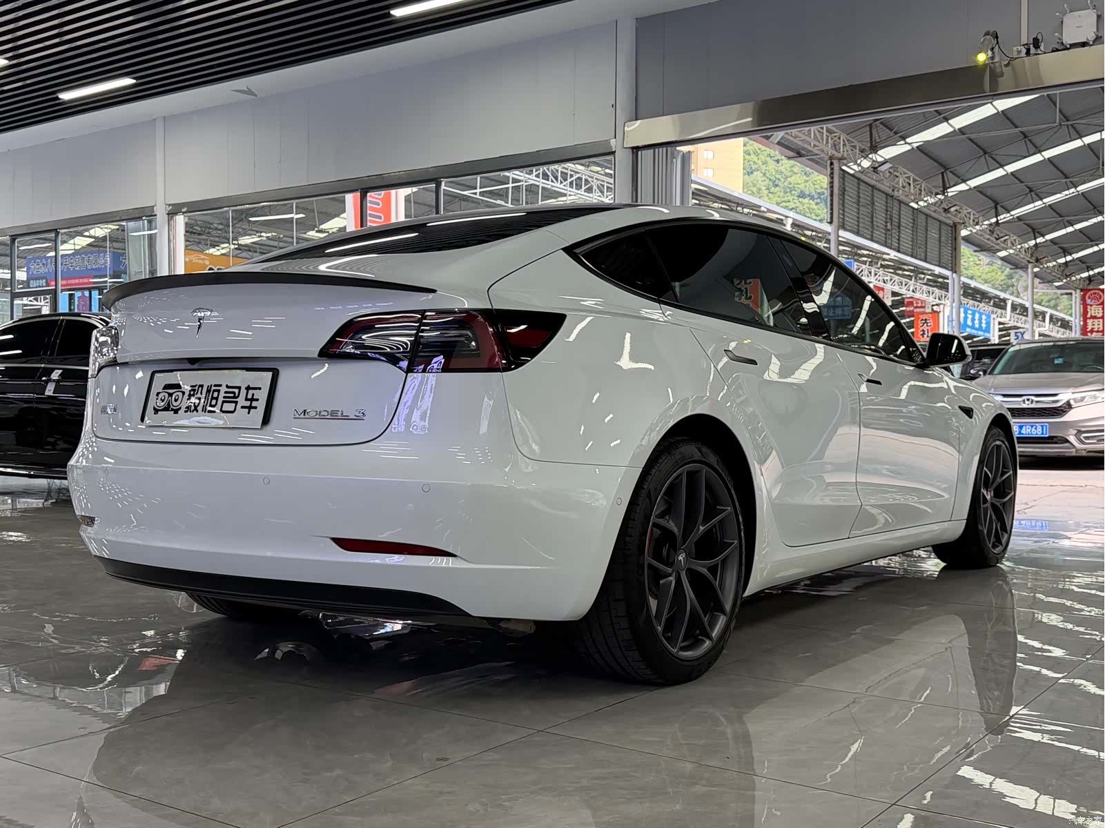 Tesla Model 3, 2021 7