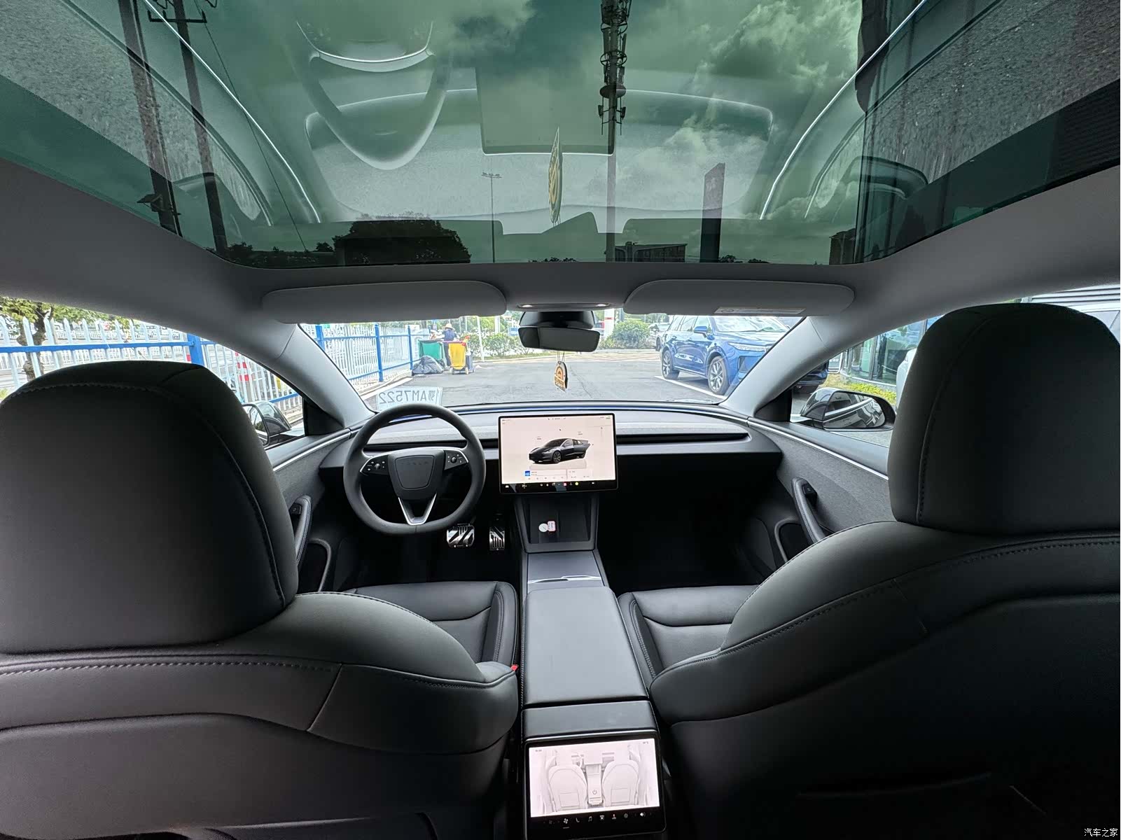 Tesla Model 3, 2024 9