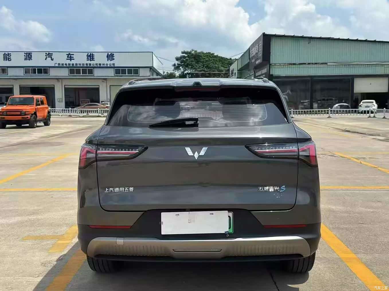 Wuling Starlight, 2024 все фото