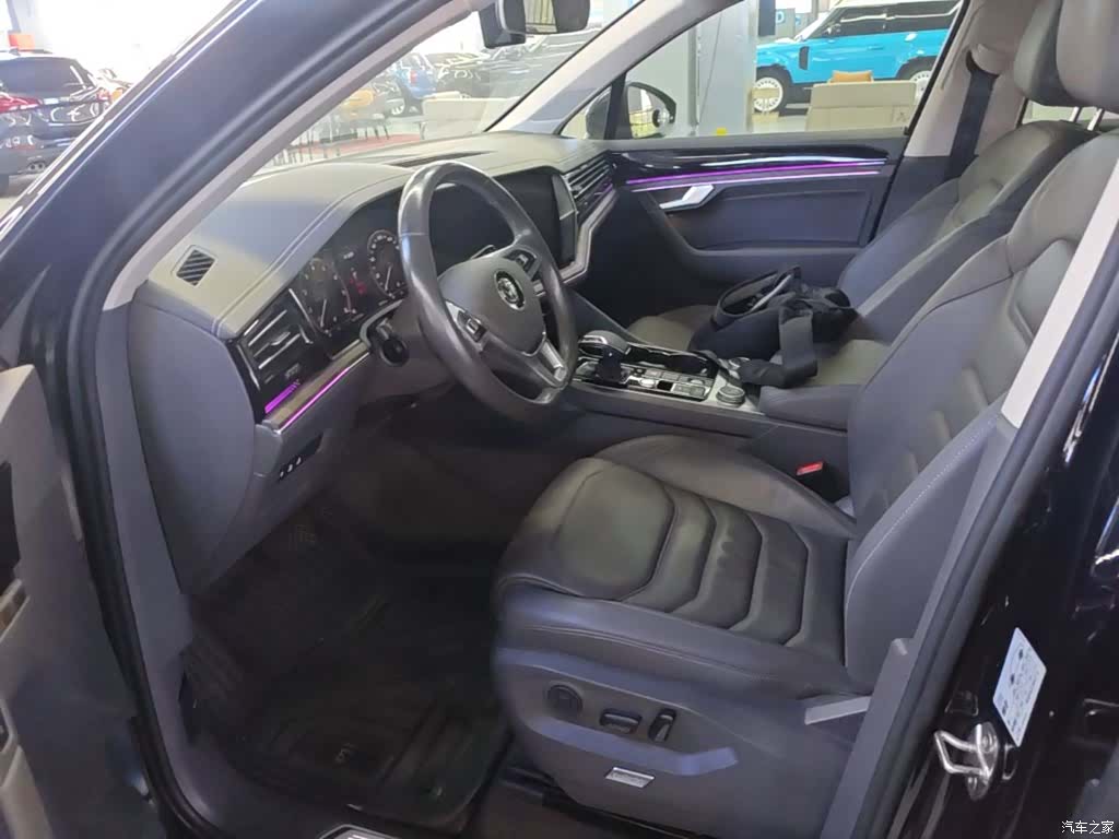 Volkswagen Touareg, 2020 15