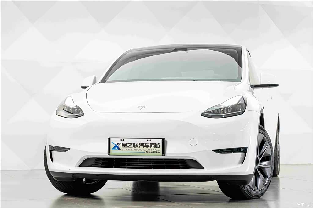 Tesla Model Y, 2024 4