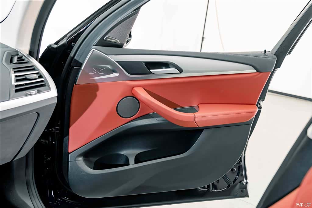 BMW iX3, 2024 16