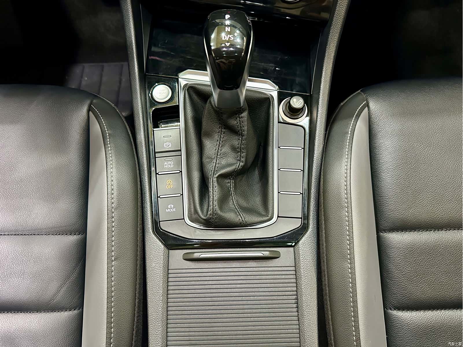 Volkswagen Sagitar, 2020 16