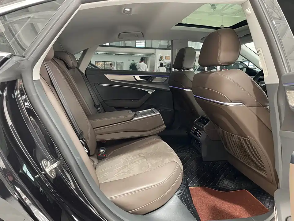 Audi A7L Audi A7L